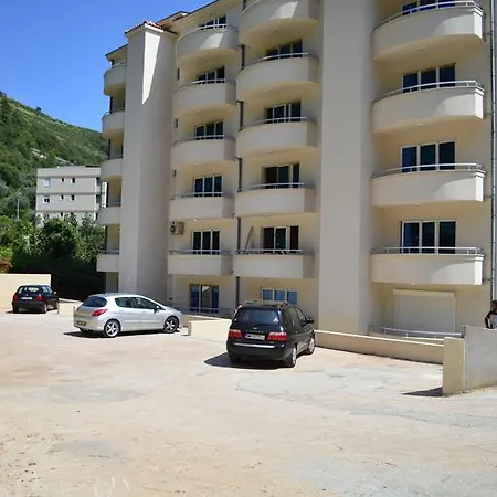 Апартаменти Oliva Lugo Lux Подгориця