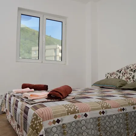 Апартаменти Oliva Lugo Lux